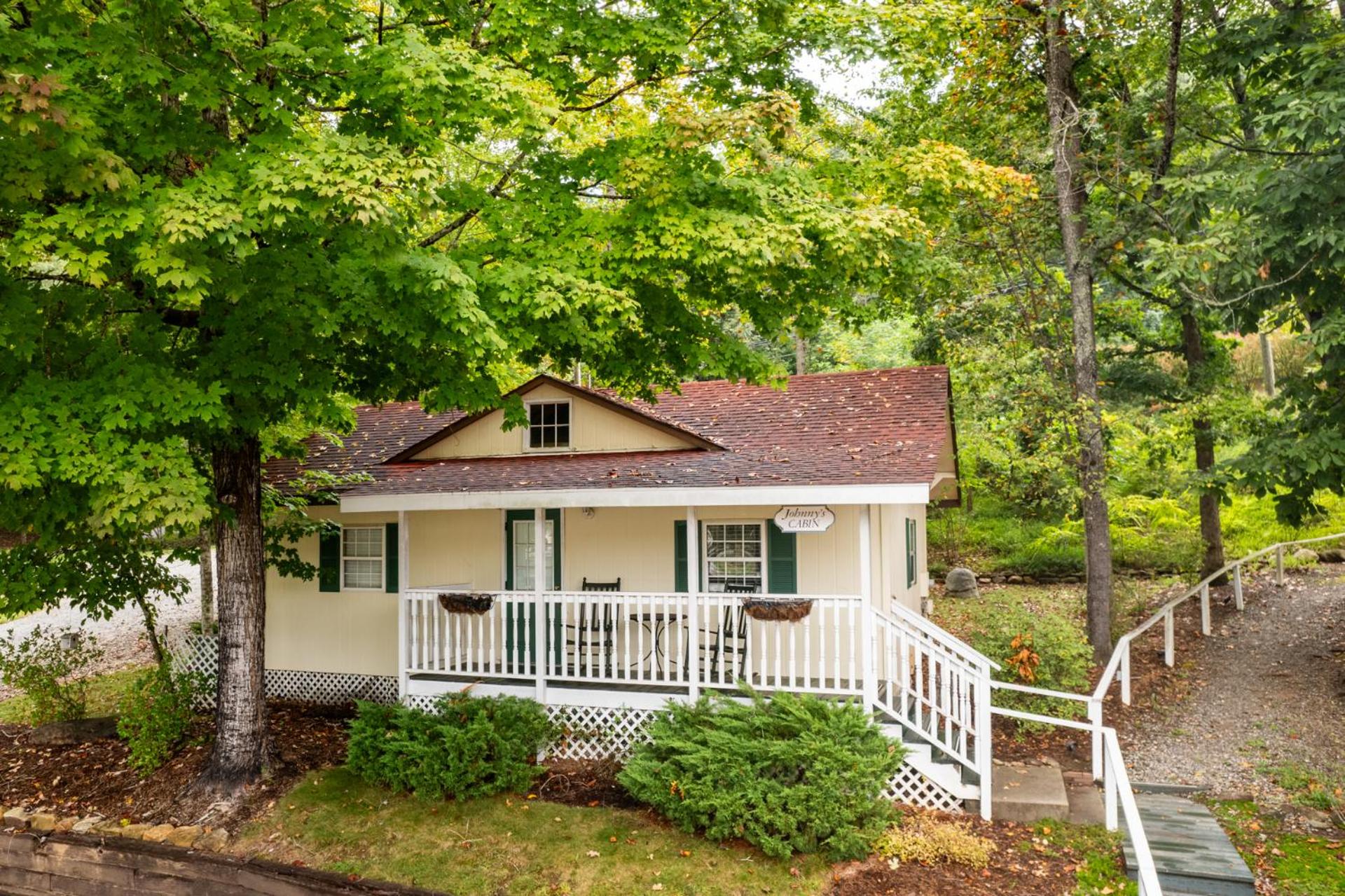 Lake Lure Inn and Spa view 4