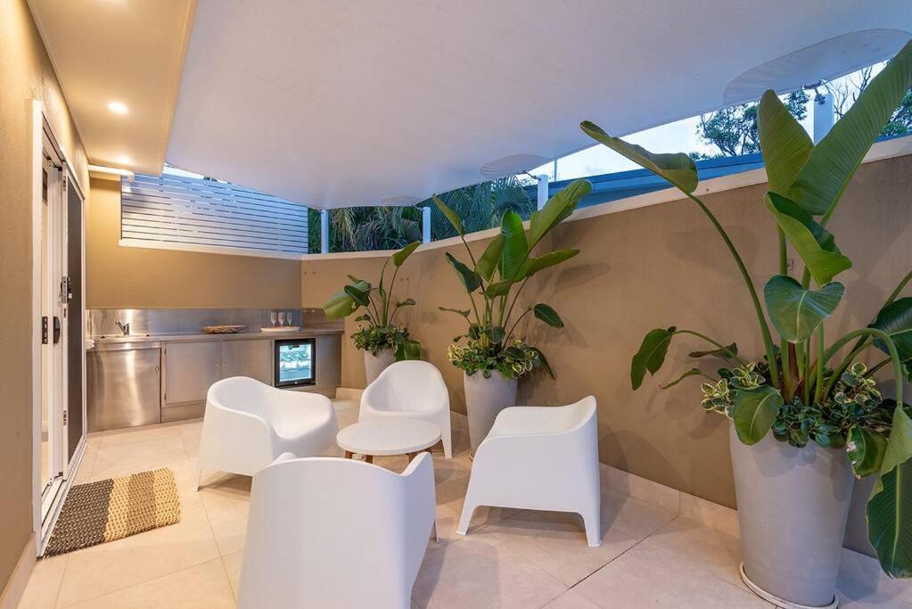 Little Cove Haven, Naousa 4