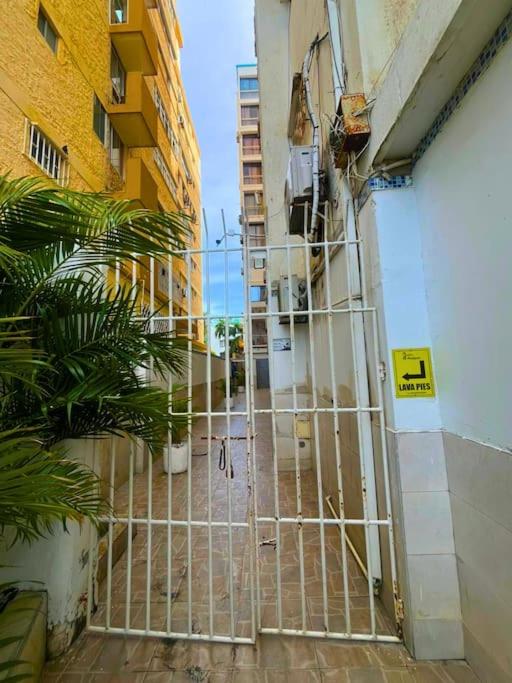 Apartamento en Playa el Rodadero, a un Paso del Mar