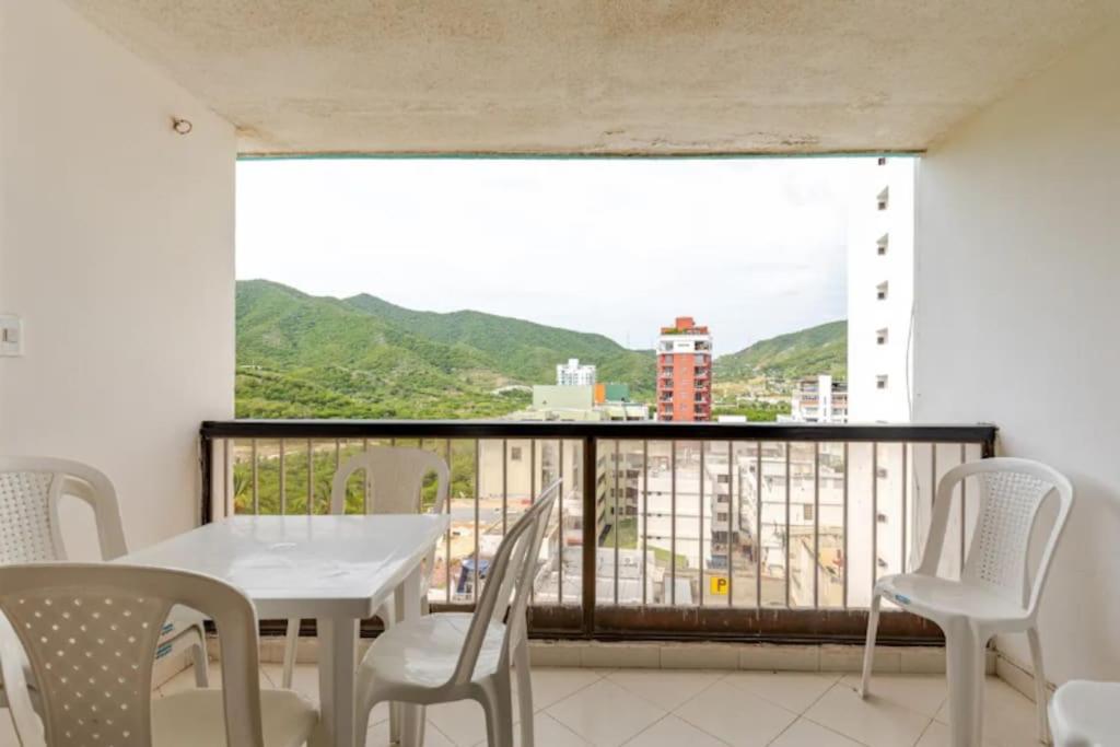 Apartamento en Playa el Rodadero, a un Paso del Mar