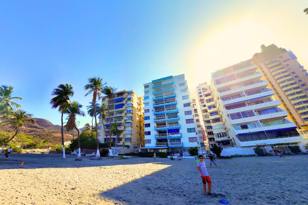 Apartamento en Playa el Rodadero, a un Paso del Mar