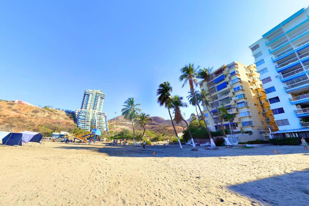 Apartamento en Playa el Rodadero, a un Paso del Mar