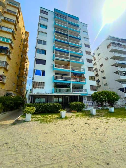 Apartamento en Playa el Rodadero, a un Paso del Mar