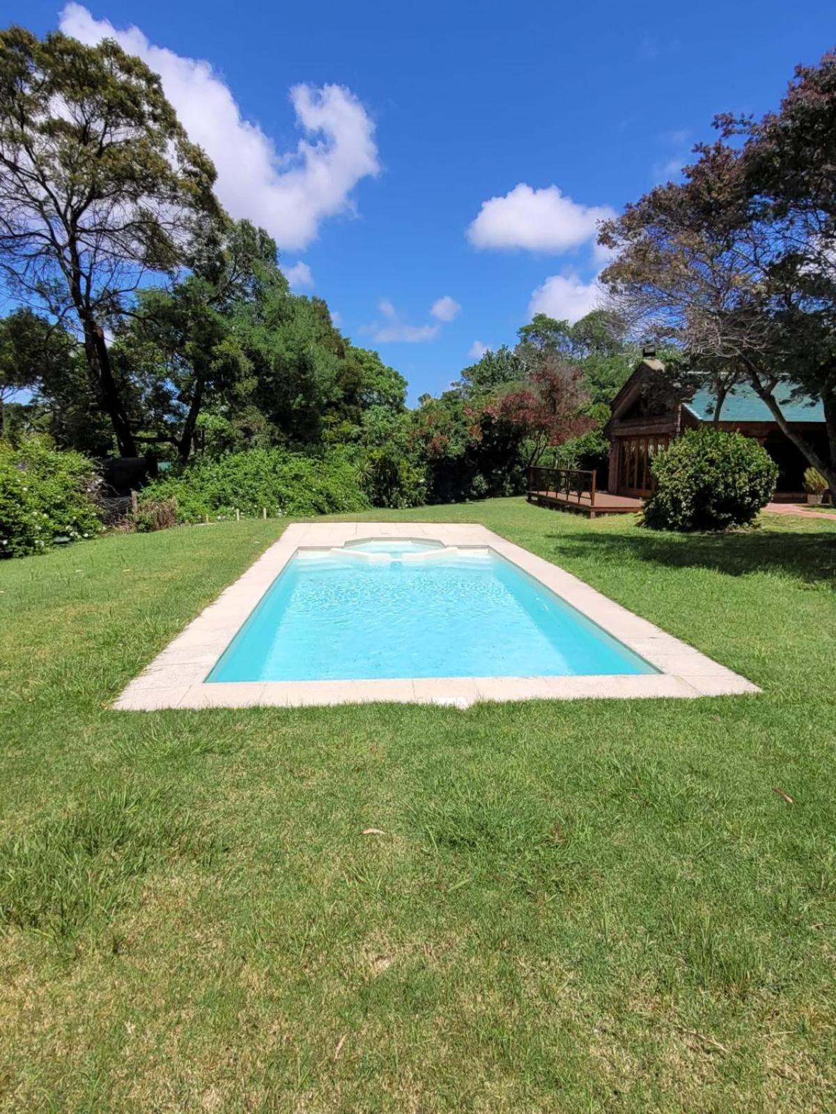 Casa con piscina en Piriápolis view 2