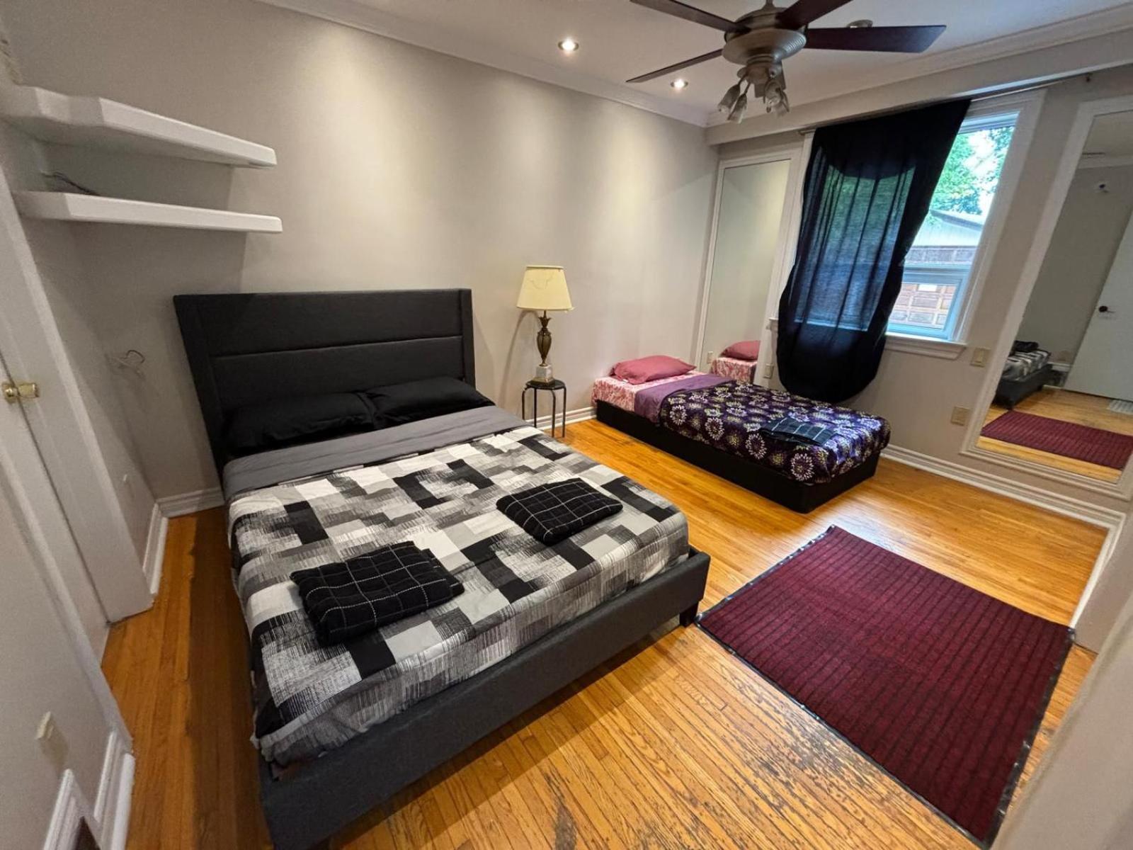 Taylor Swift Concert Special Deal- 20 mins to Rogers Centre- Flat 99- 3 day deal