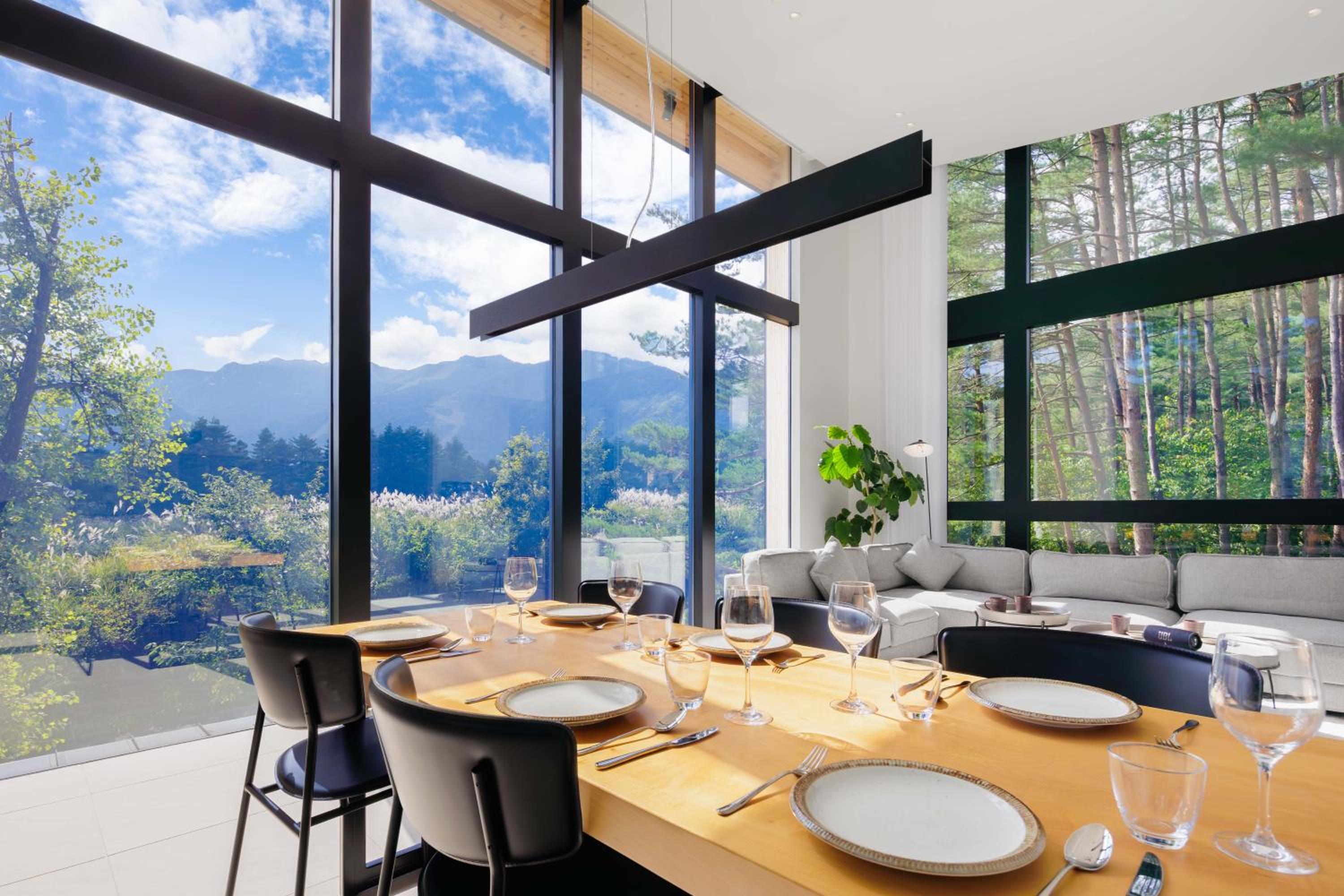 Hakuba Aura Chalet by Jade Group