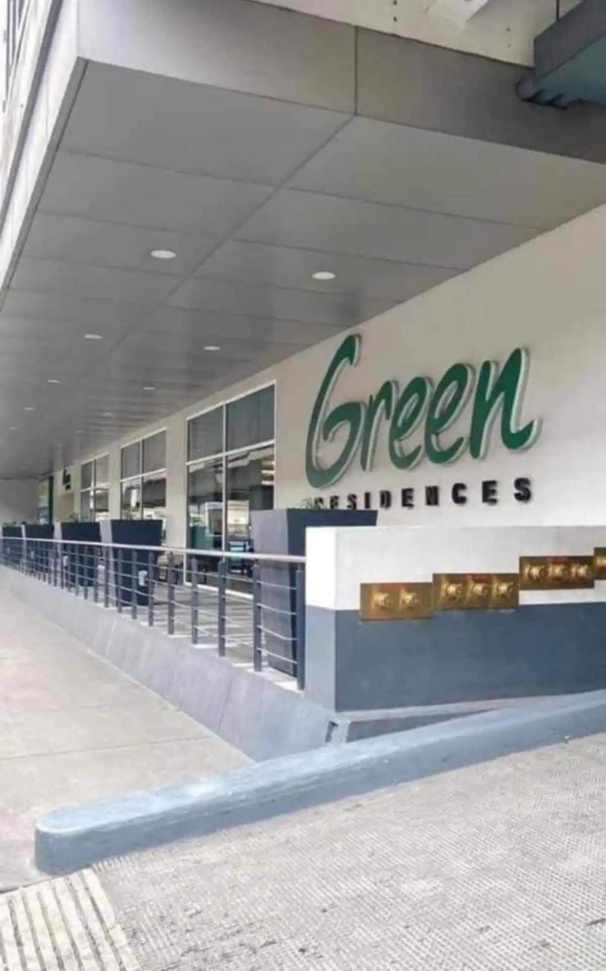 Condo Unit in Green Residences Taft next to De La Salle University view 4