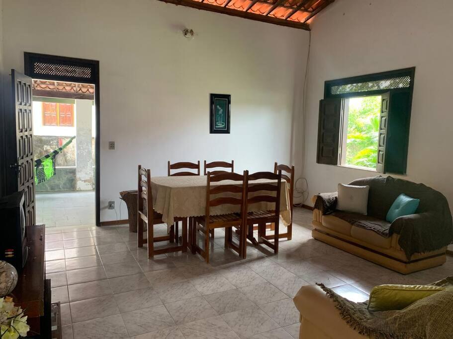 Casa dentro do condomínio Ilha Mar