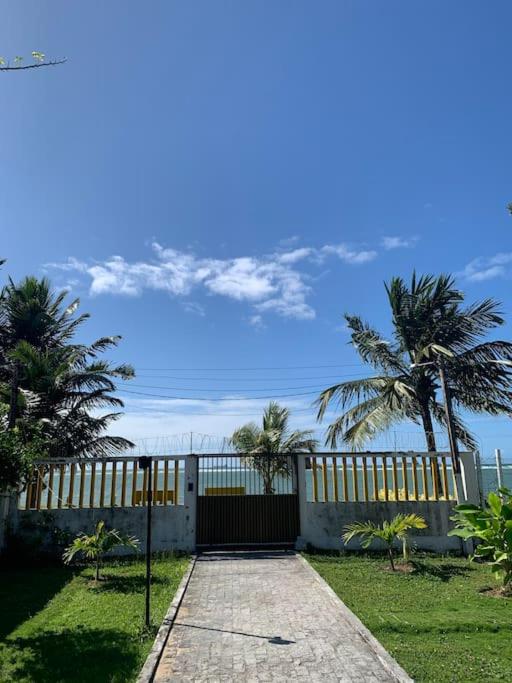 Casa dentro do condomínio Ilha Mar