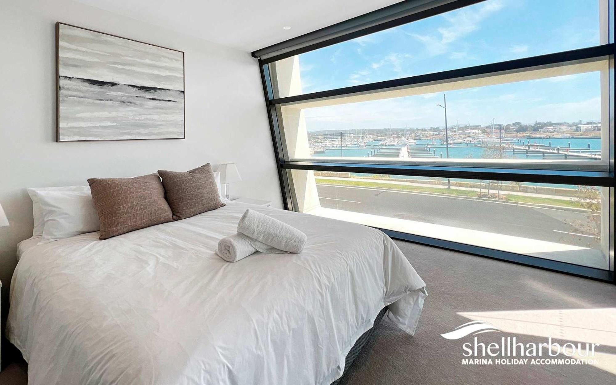 Marina Vista - Waterfront Apartment