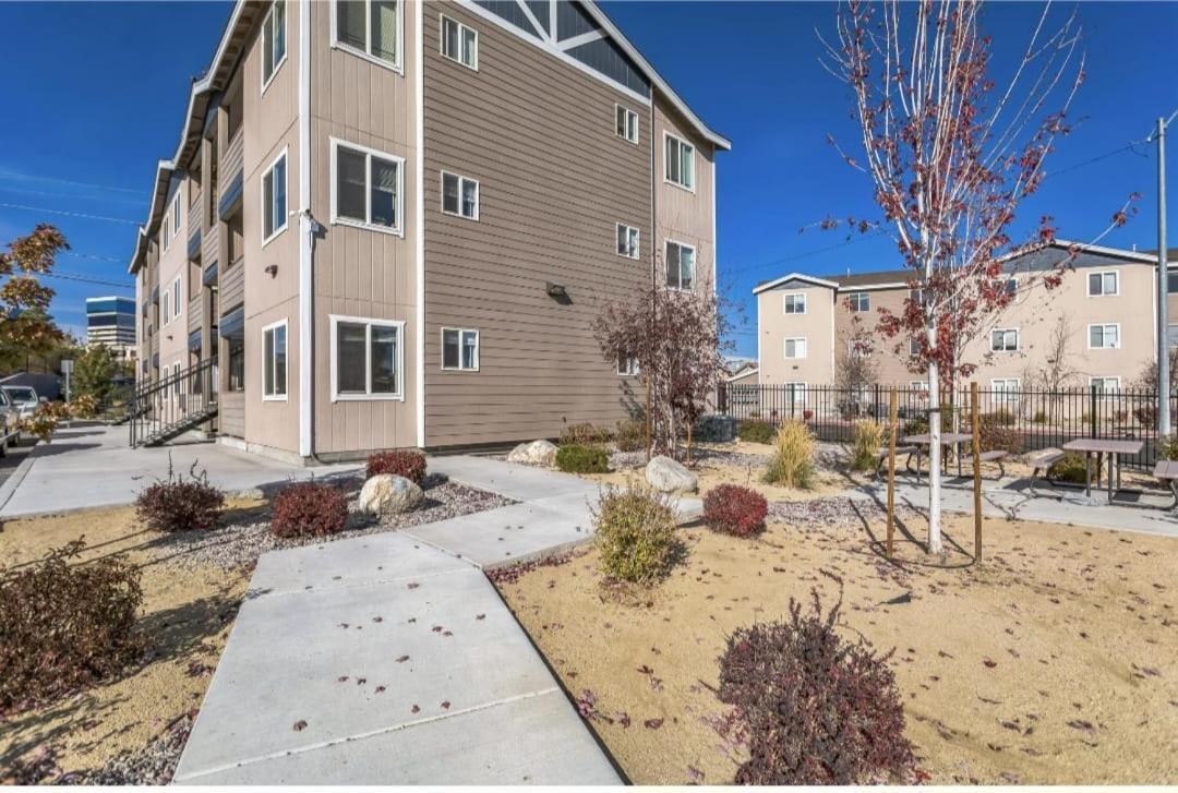 Modern Getaway in the Heart of Reno view 3