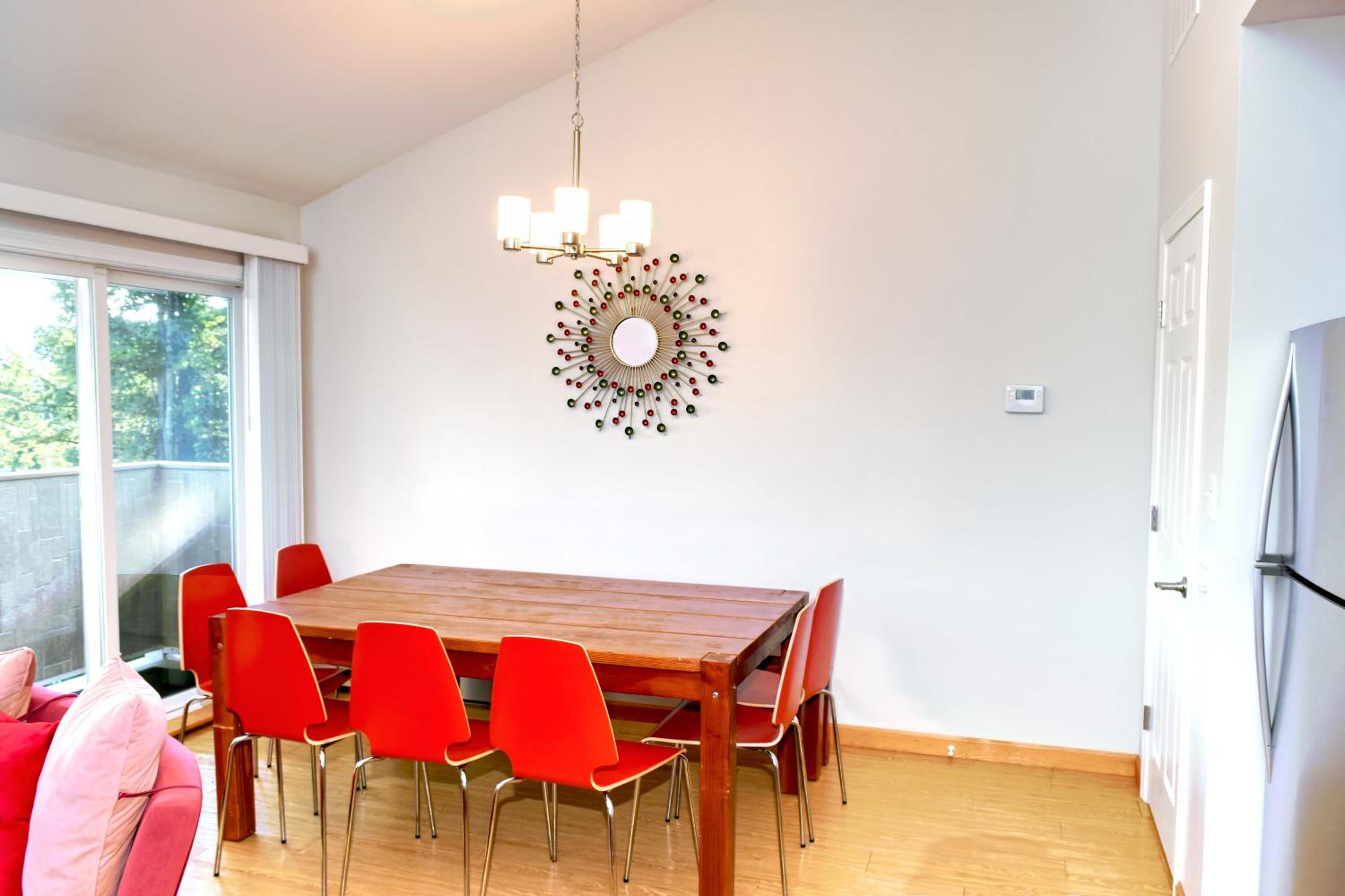 Heavenly K new luxury two family house with hot tub view 5