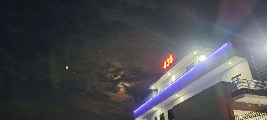 B&B Islamabad Free Airport Pick and Drop view 5