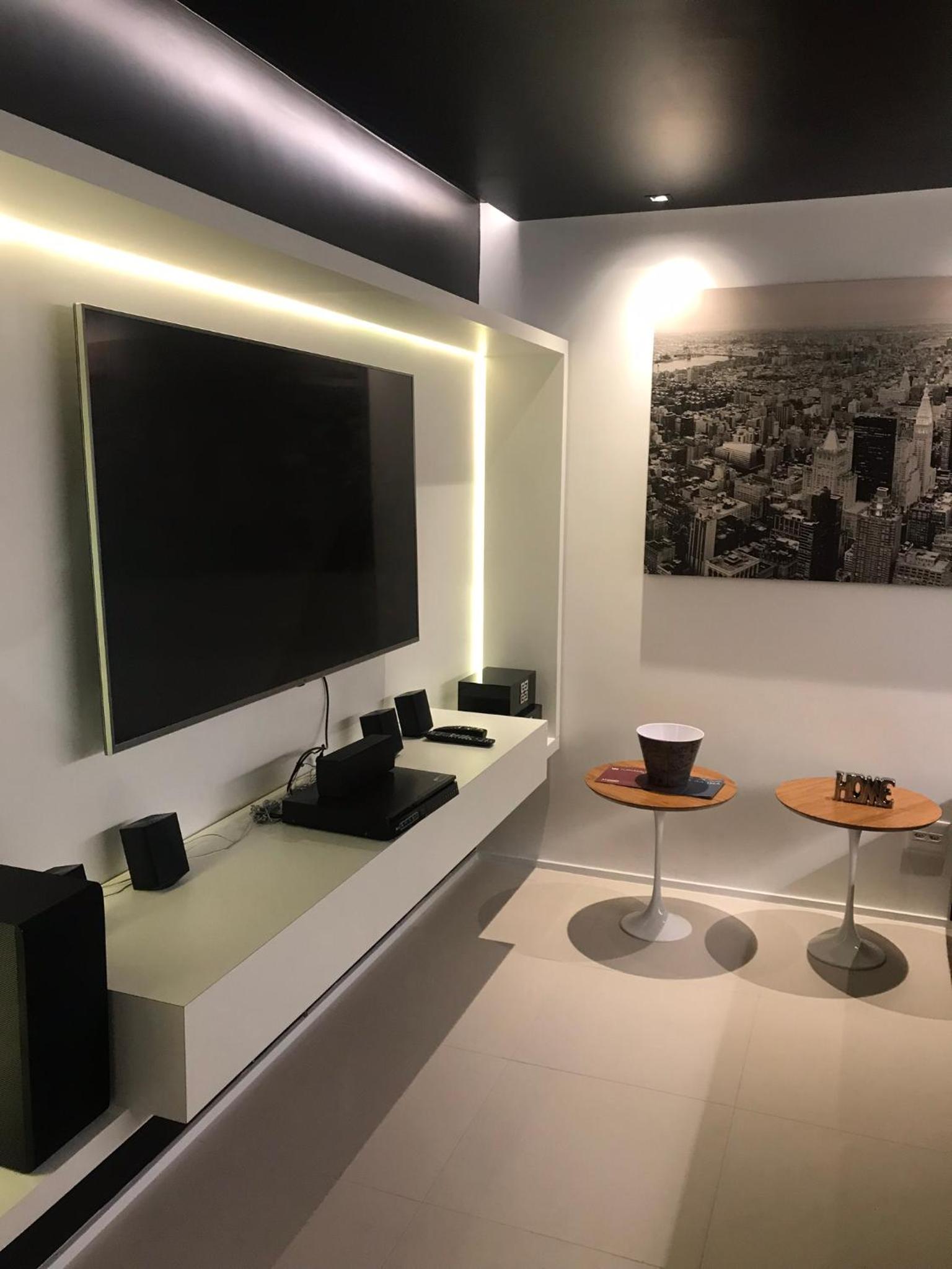 Studio Moderno no Centro - Check-in Digital e Wi-Fi Rápido