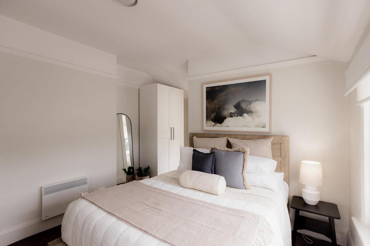 Central home in trendy South Hobart