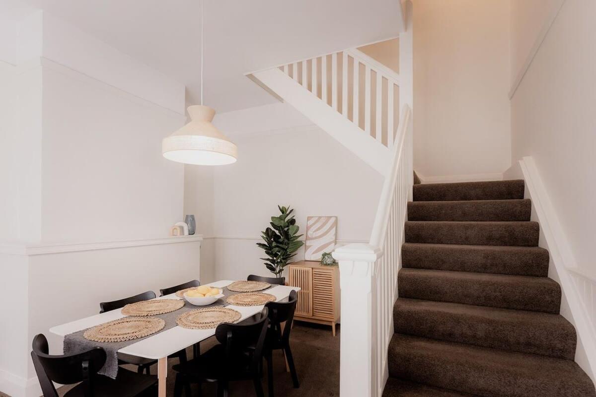 Central home in trendy South Hobart