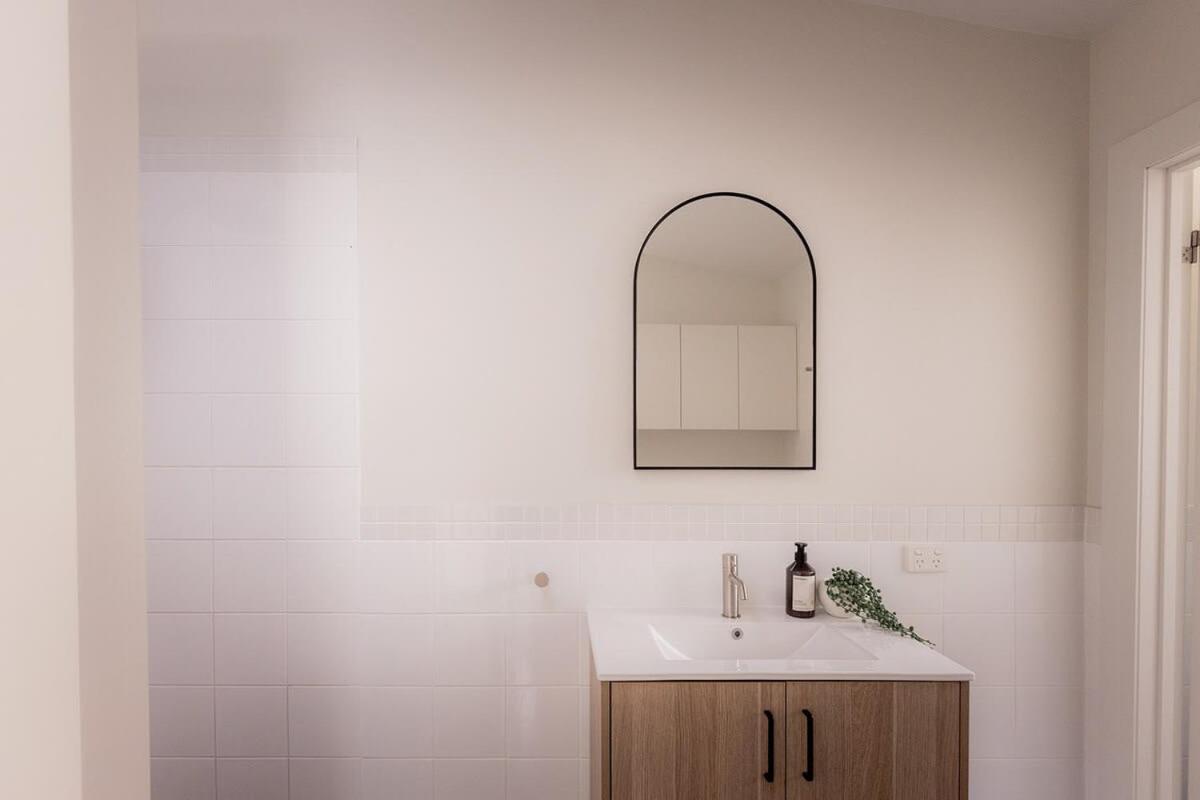 Central home in trendy South Hobart