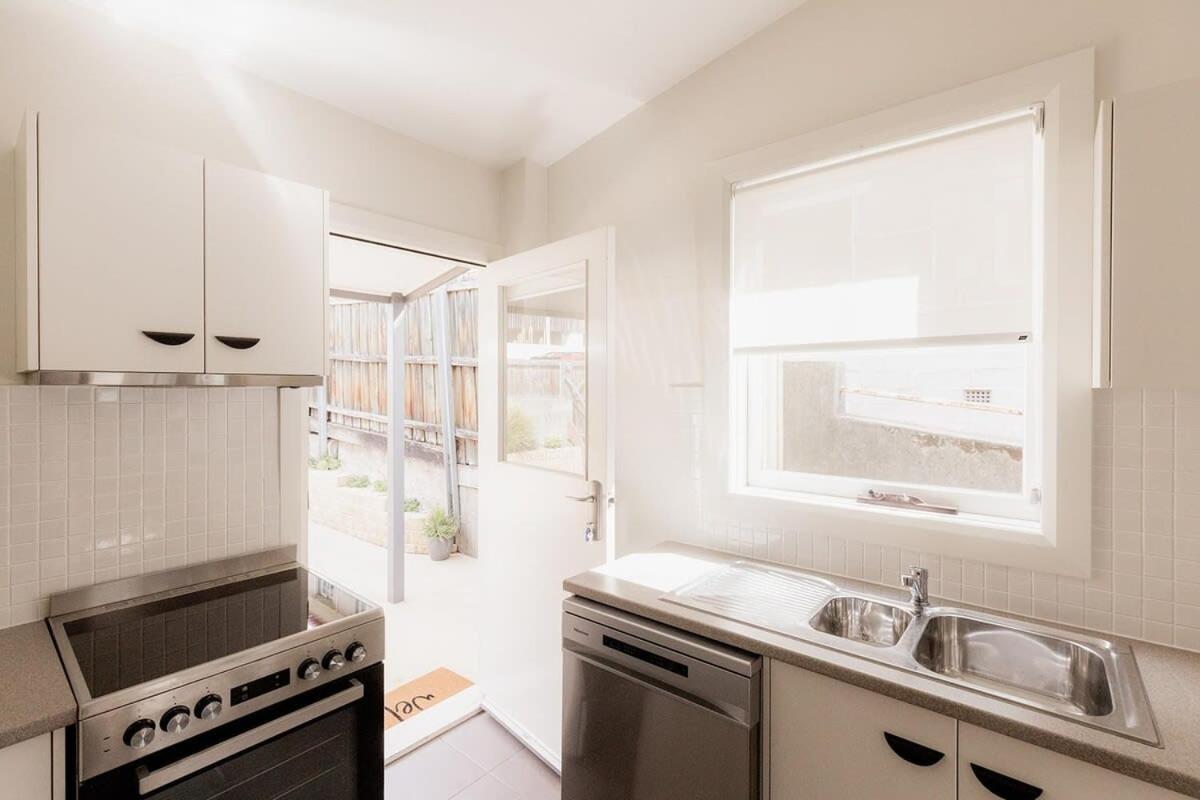 Central home in trendy South Hobart