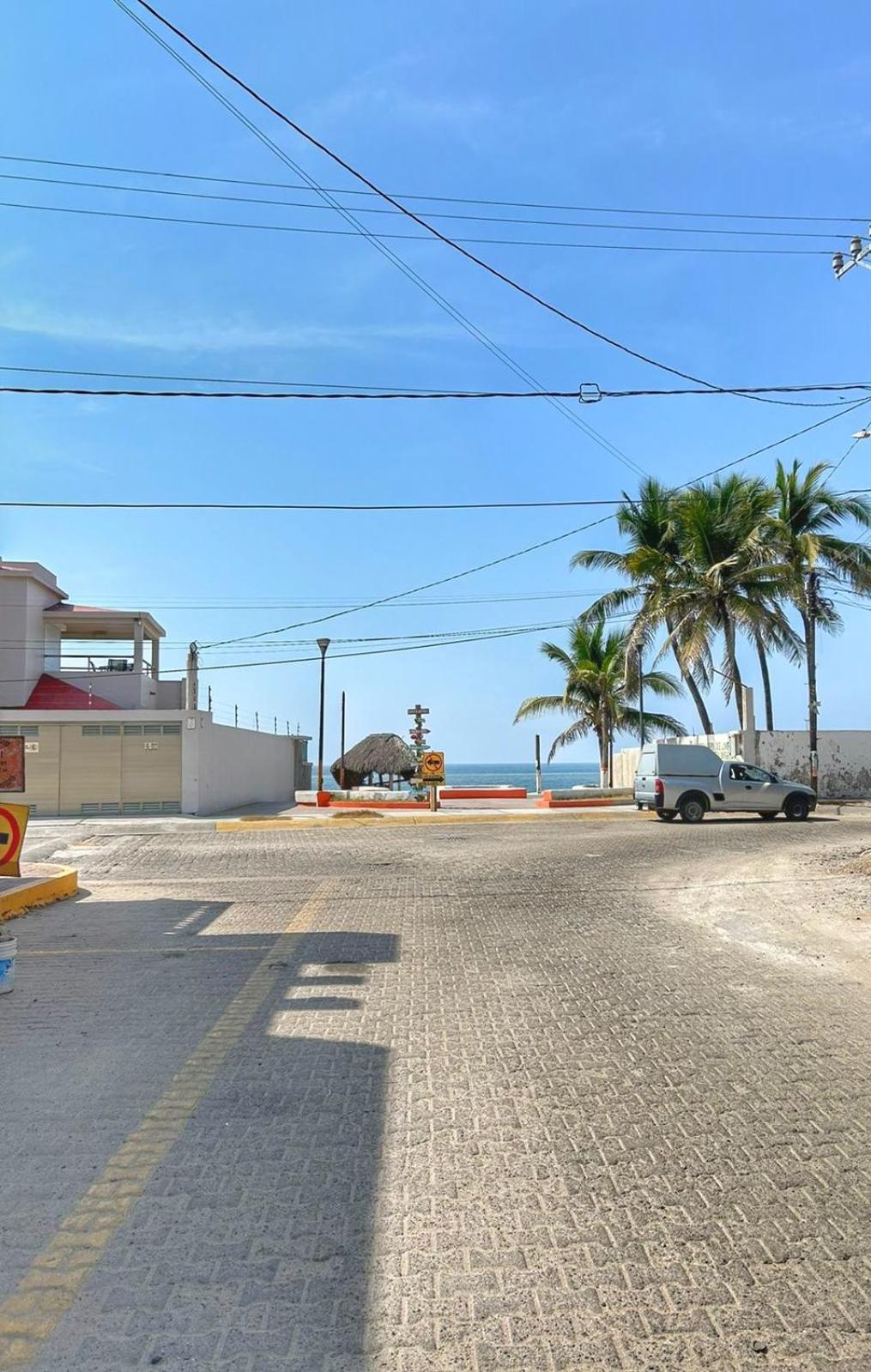 Apartment 4 Maleconcito del Sol Barra de Navidad view 4