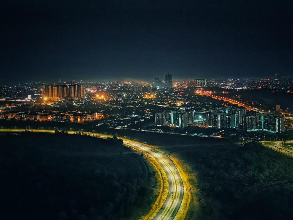 Cityview Midvalley Southkey Mosaic 2BR2FREE 16F By Natol