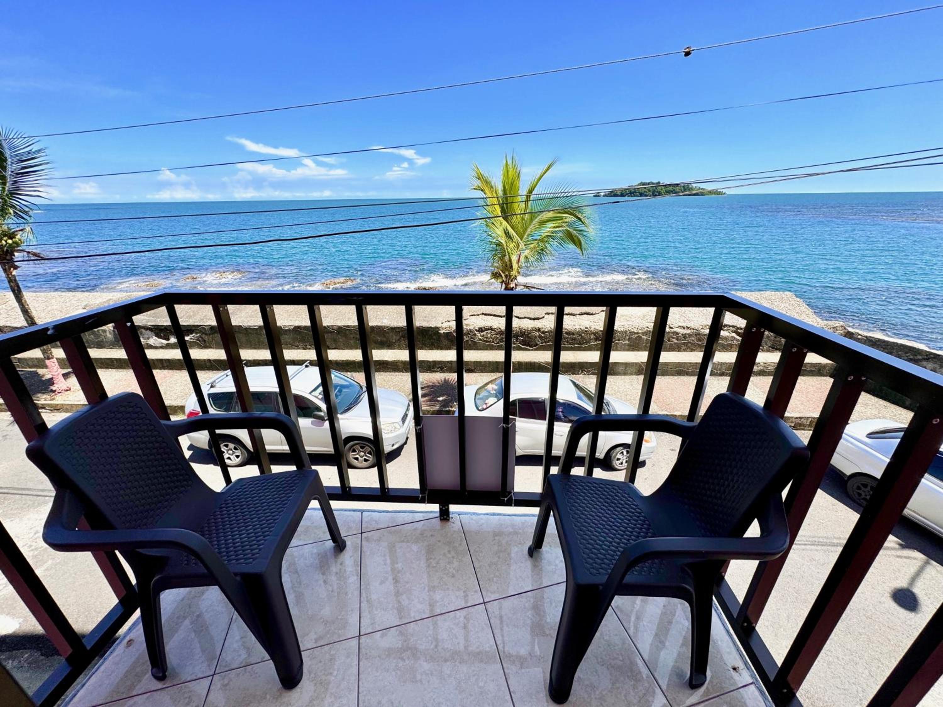 Apartamento con vista al mar en Limon en casa Flamingo