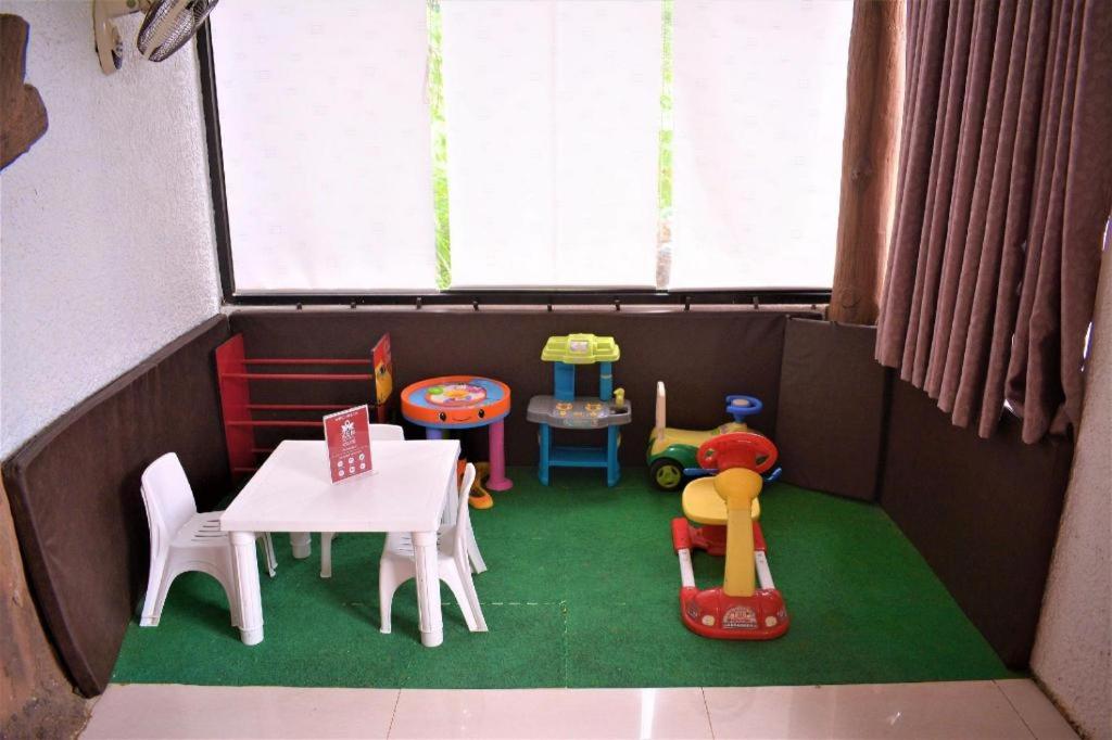 ZEN Rooms B.M. Road