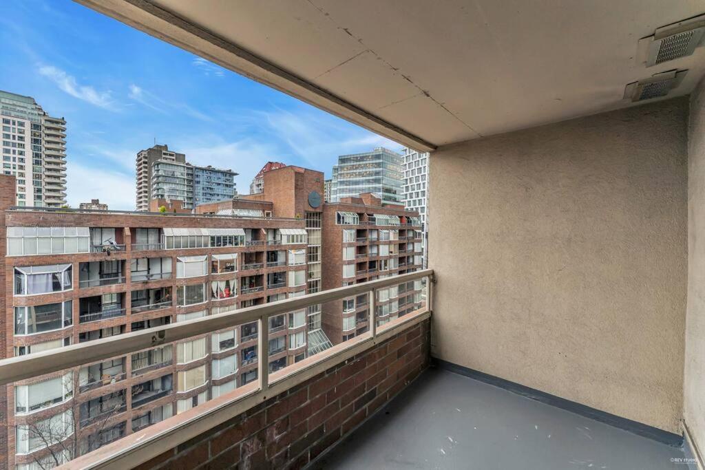 Beautiful City Two Beds Suite with Free Parking