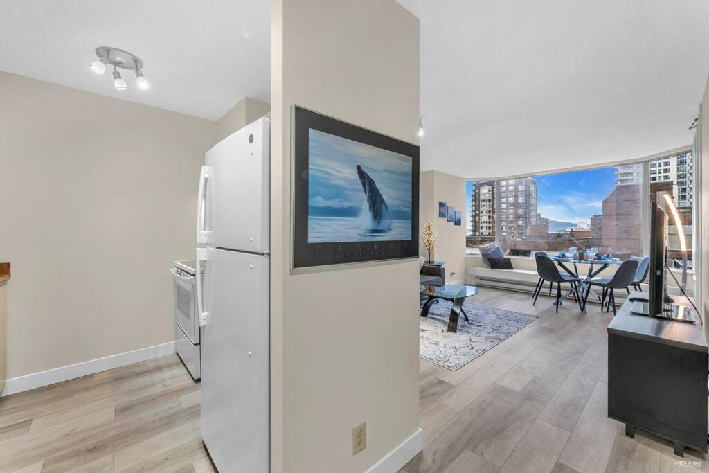 Beautiful City Two Beds Suite with Free Parking