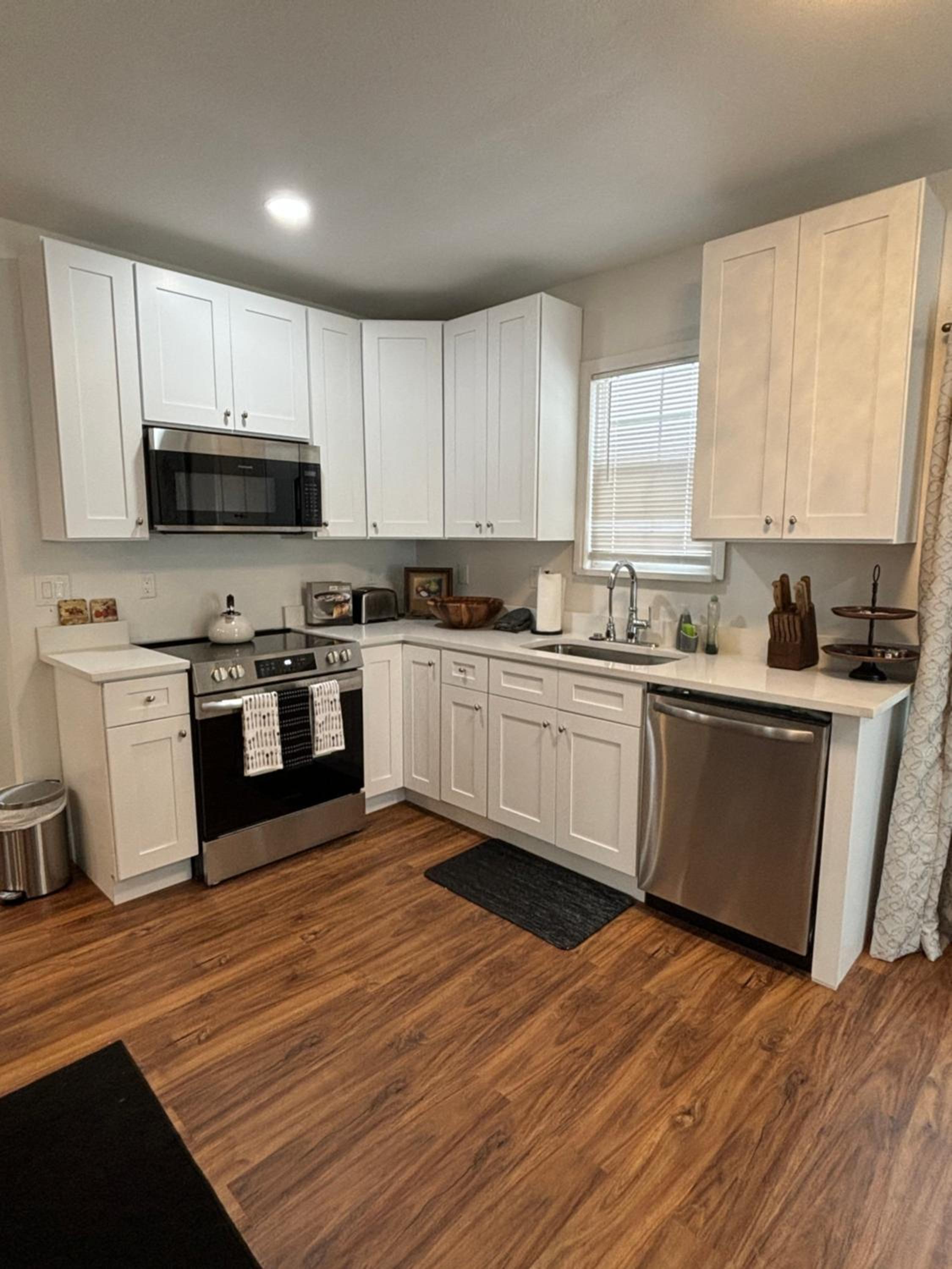 Fully Renovated 100 Year Old Home in Daytona Beach view 3