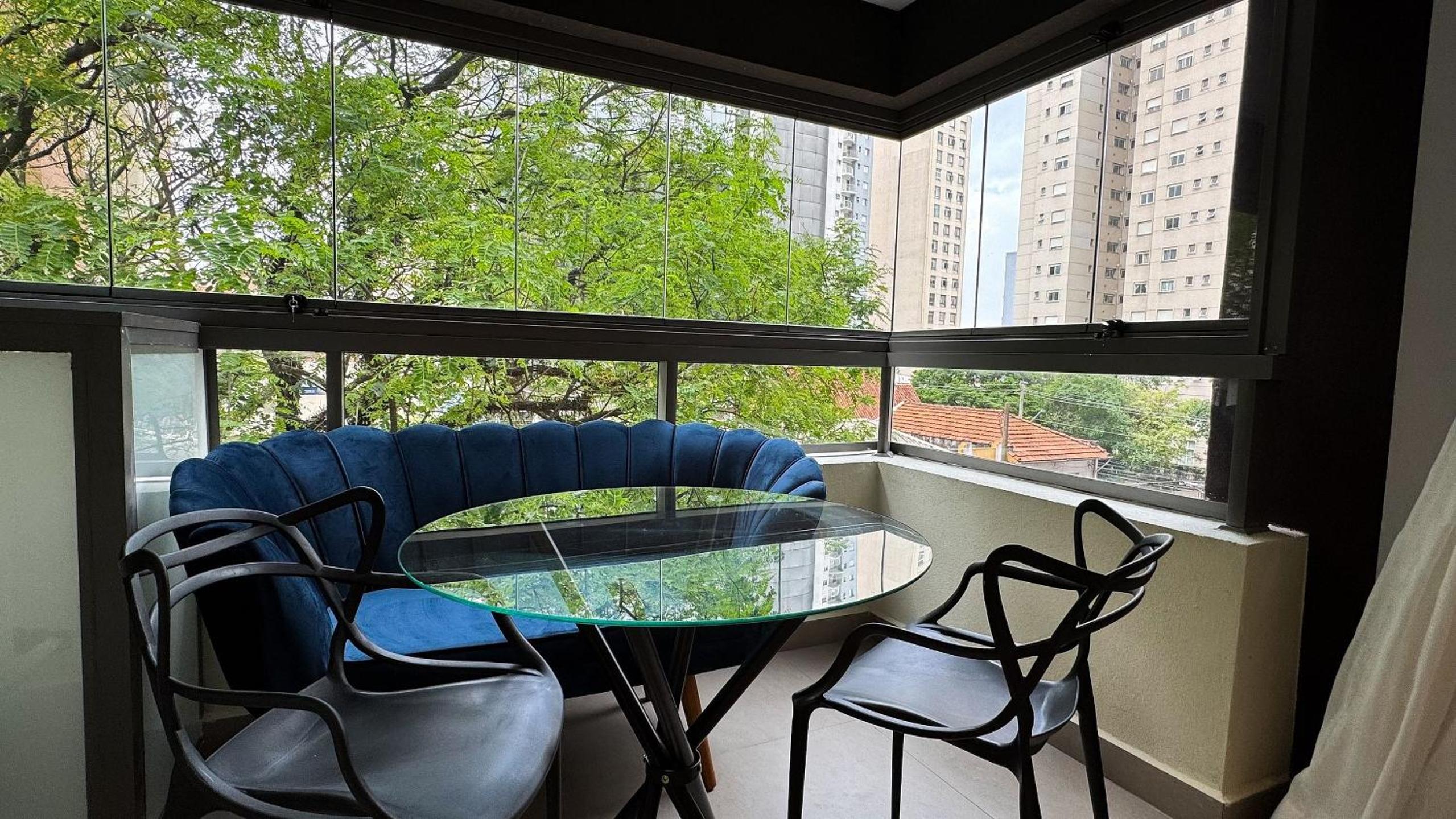 Handy Paraíso condominium with pool next to Ibirapuera