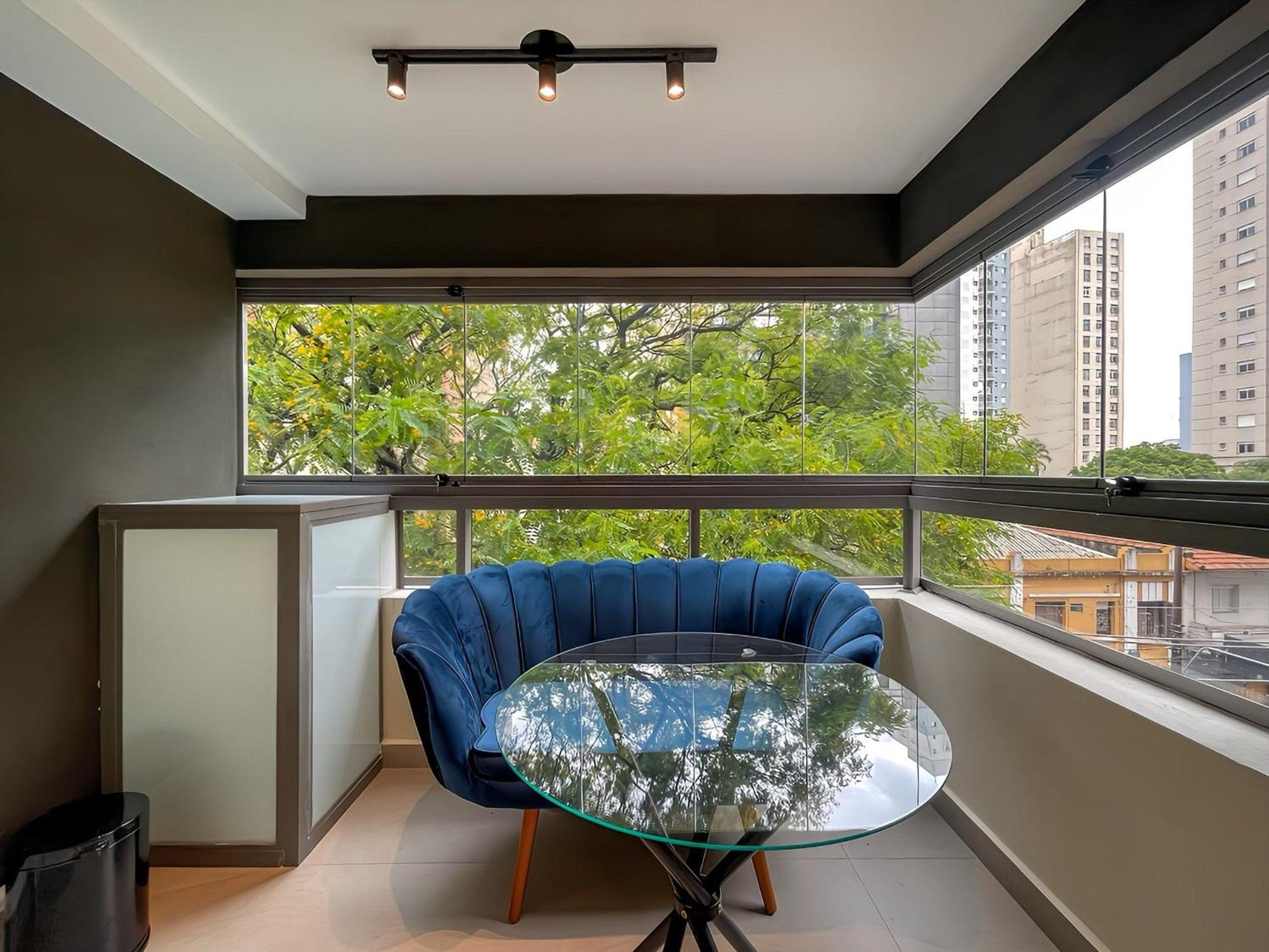 Handy Paraíso condominium with pool next to Ibirapuera