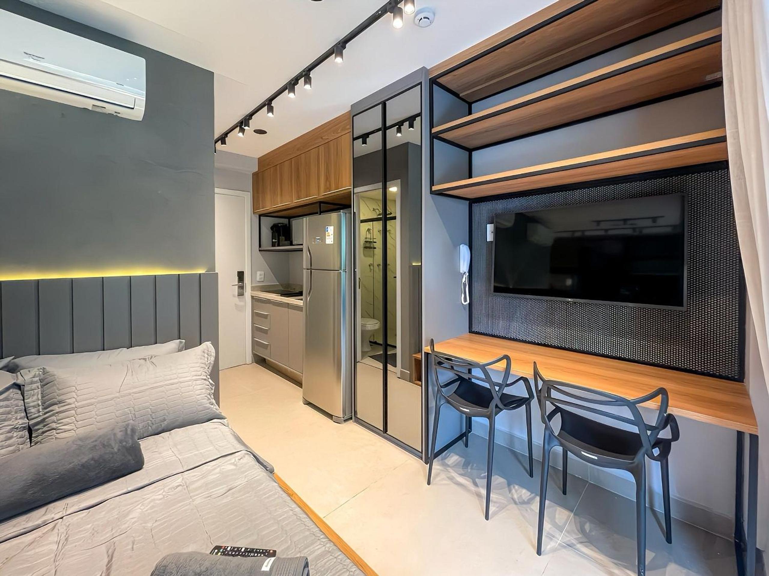 Handy Paraíso condominium with pool next to Ibirapuera