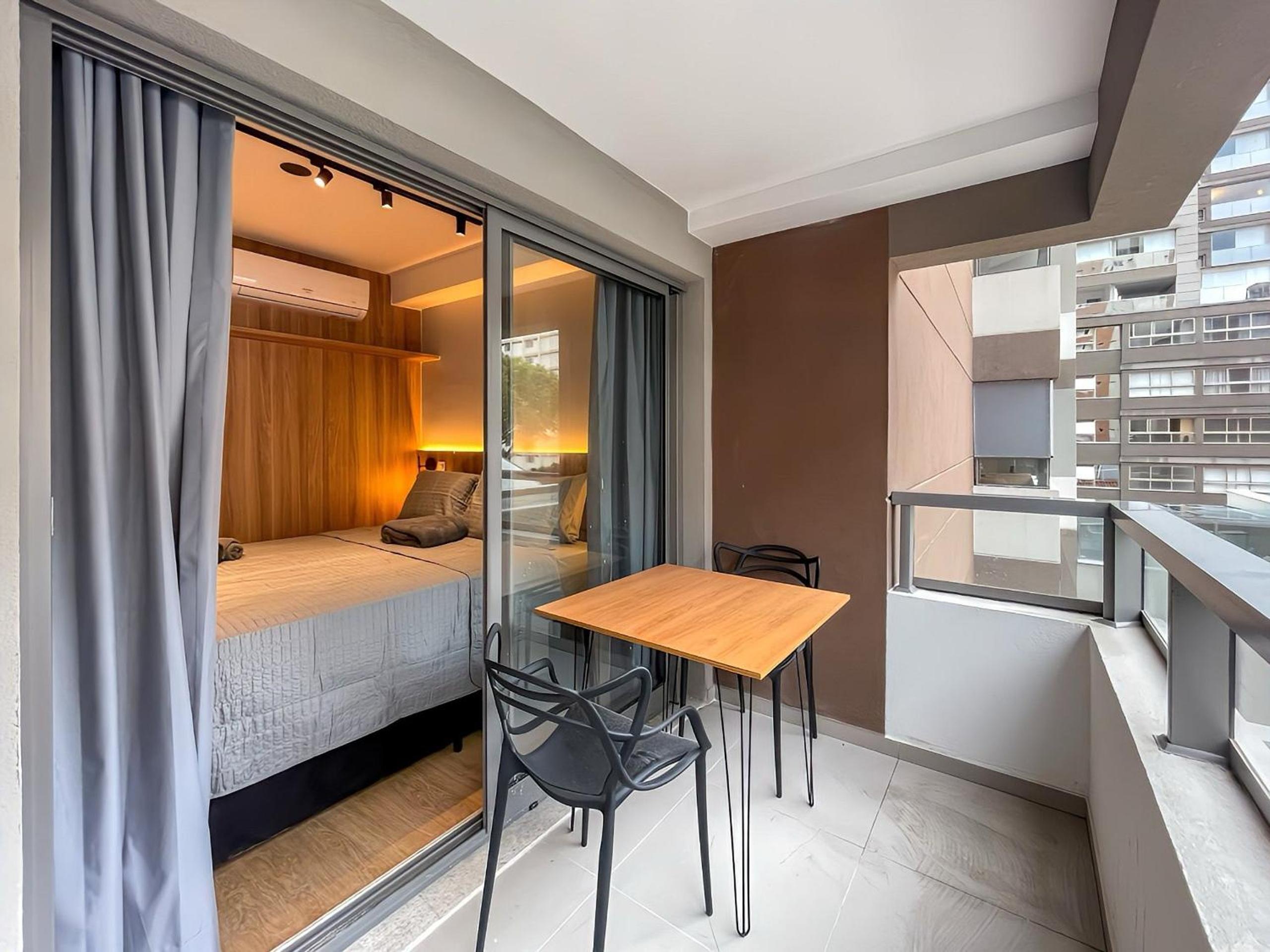 Handy Paraíso condominium with pool next to Ibirapuera