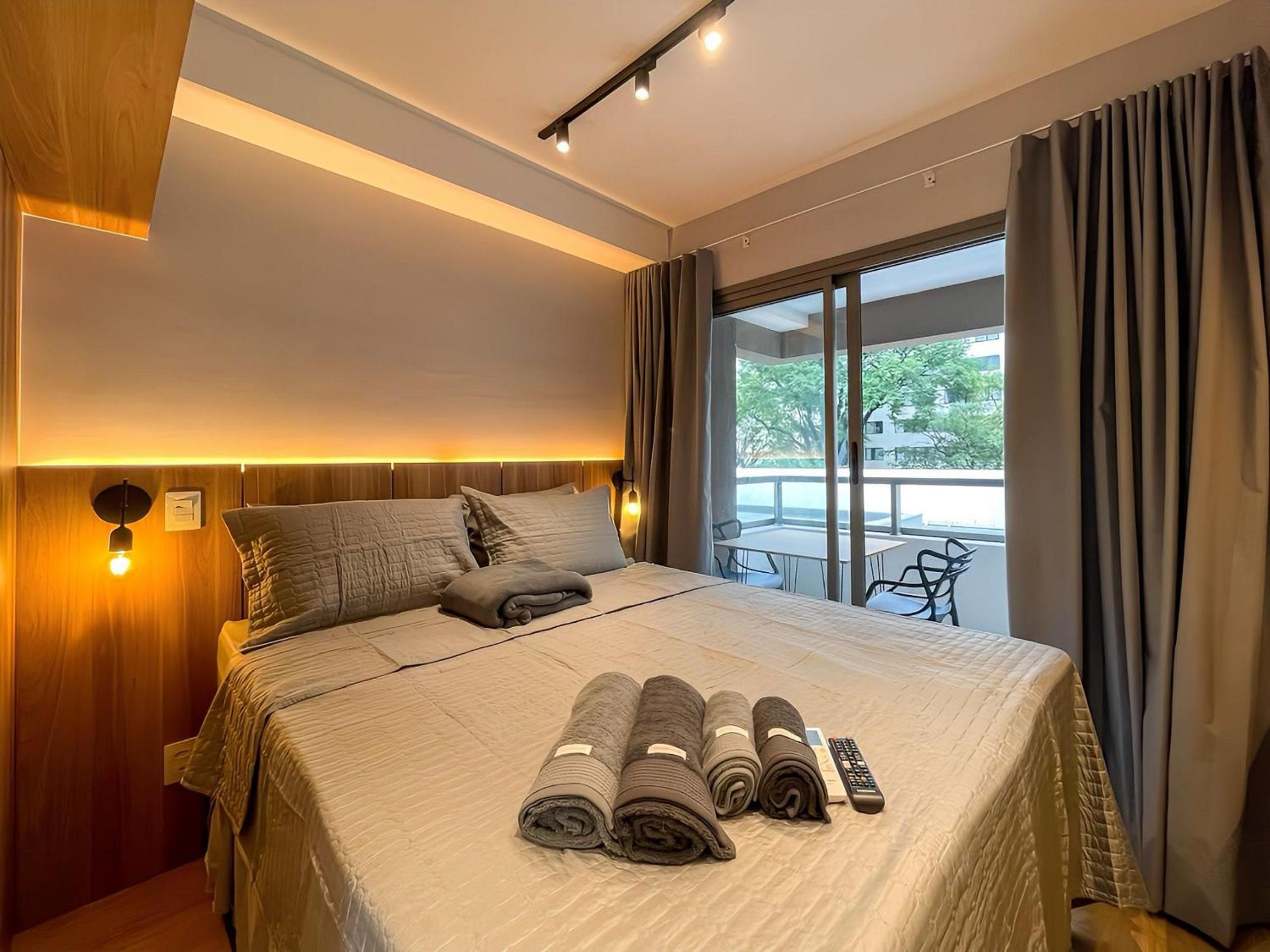 Handy Paraíso condominium with pool next to Ibirapuera