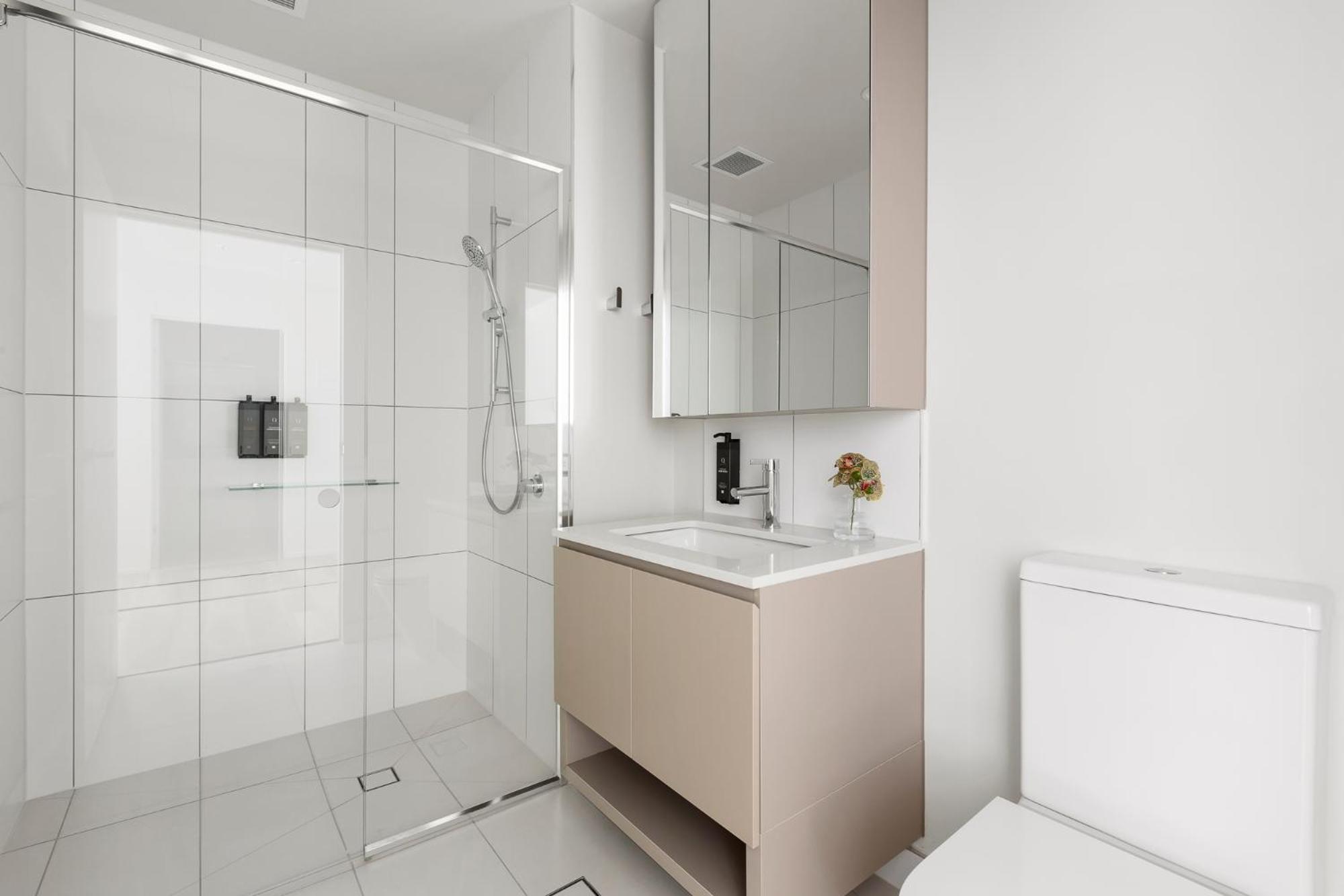 Caulfield Apartments by Urban Rest
