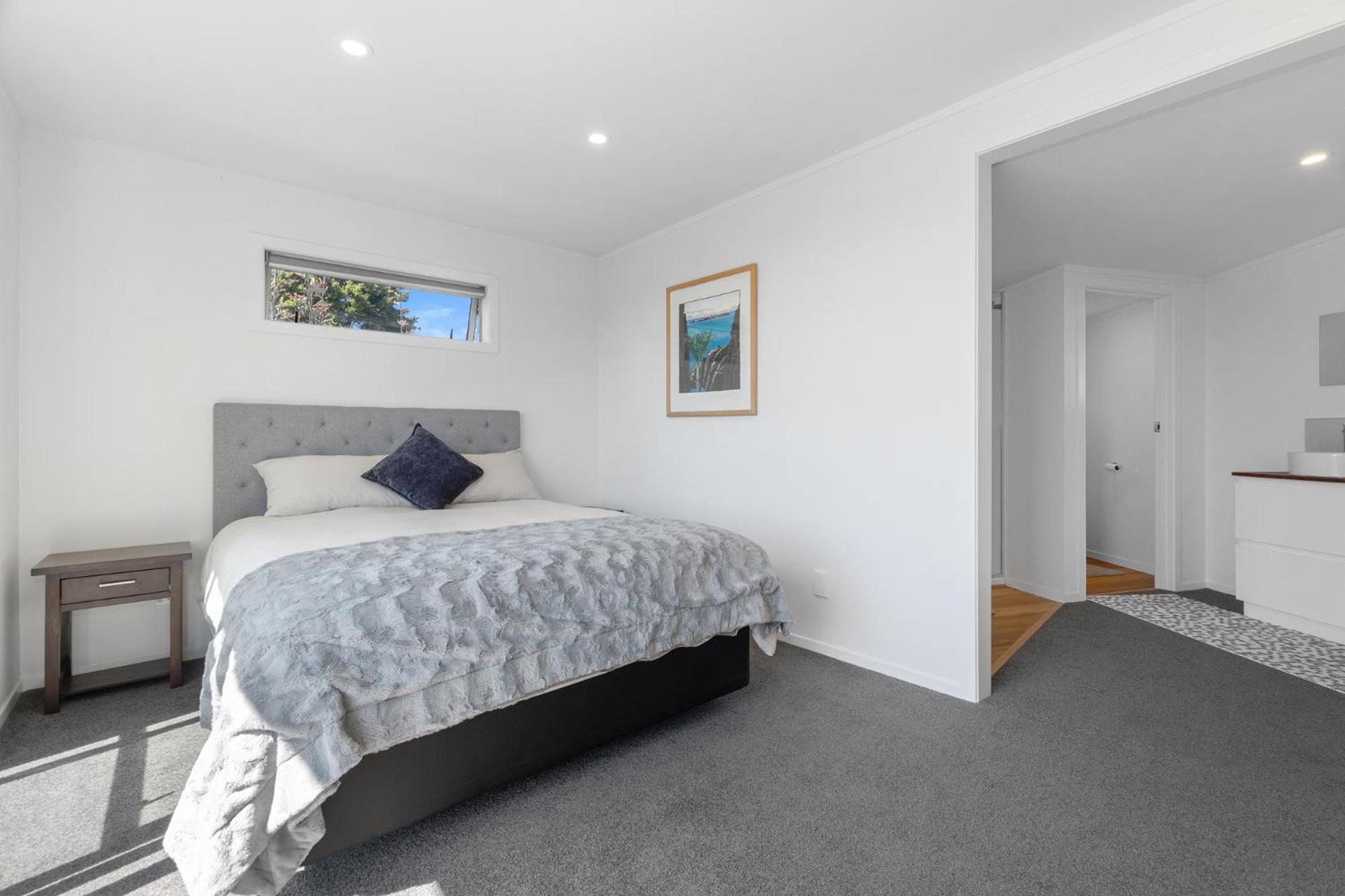 Waitorupai Retreat 1 - Sandy Bay Holiday Home