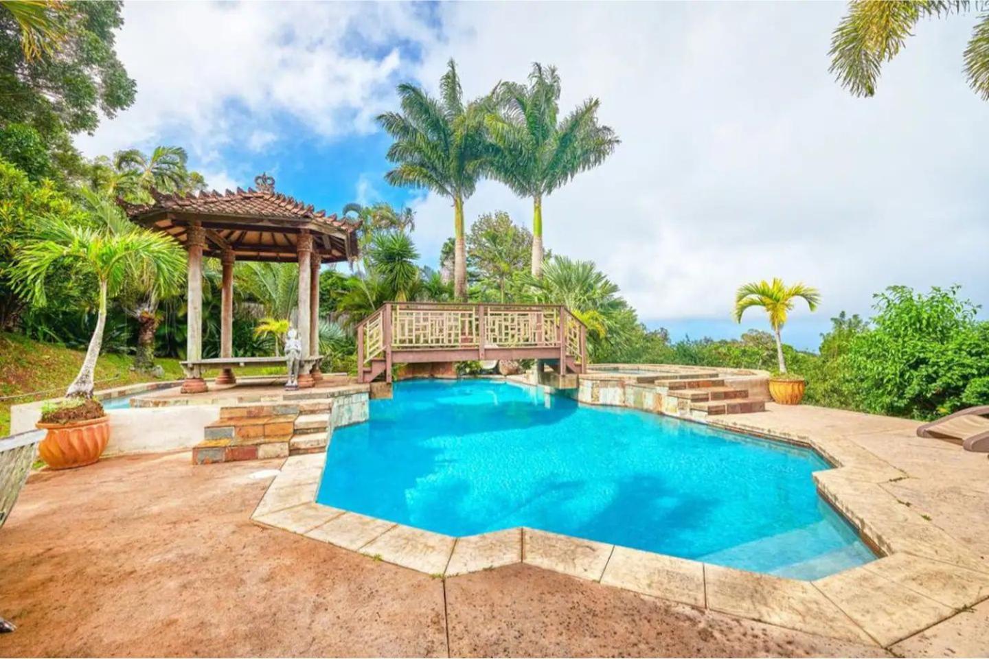 Hawaiian Dream Temple
