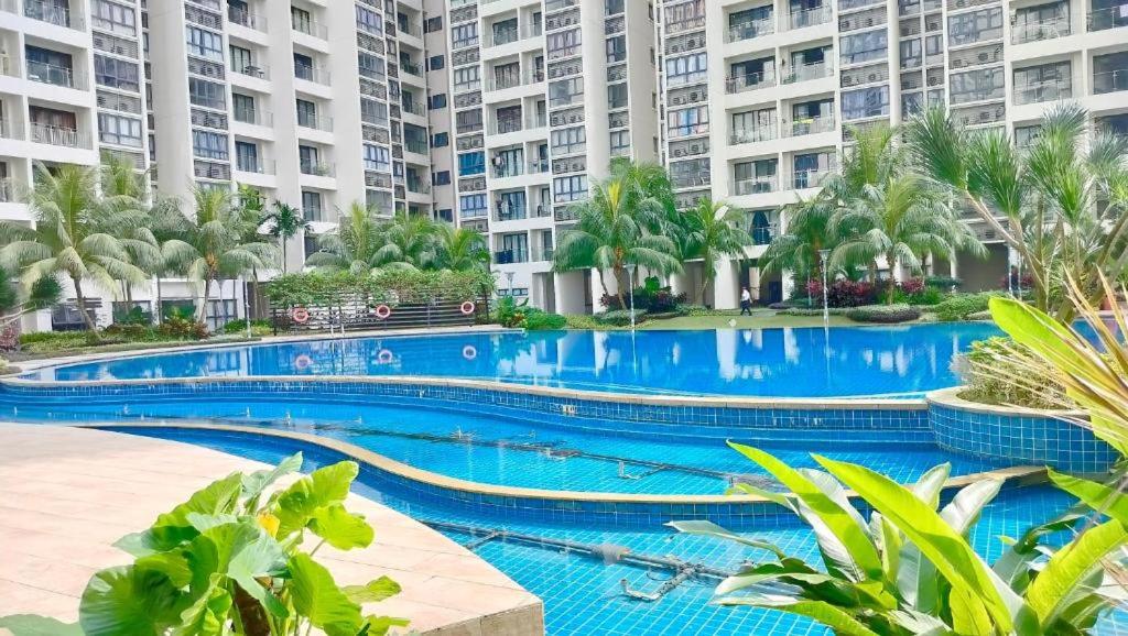 Cityview 2BR Country Garden Danga Bay - Natol