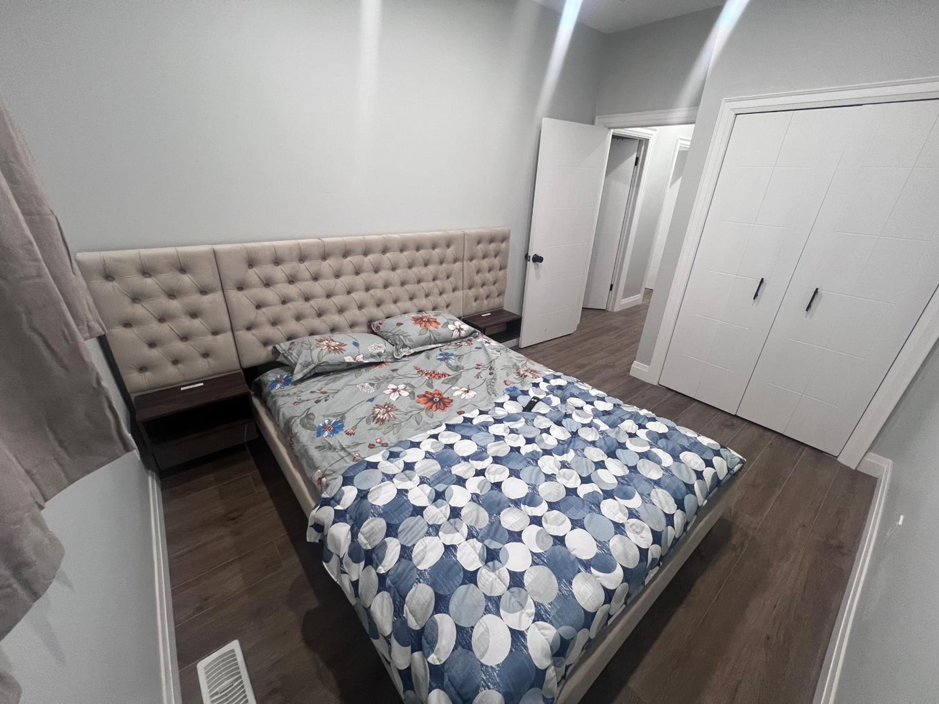 Cambridge Vacations - B5 Private Room In Cambridge - Property Image 1