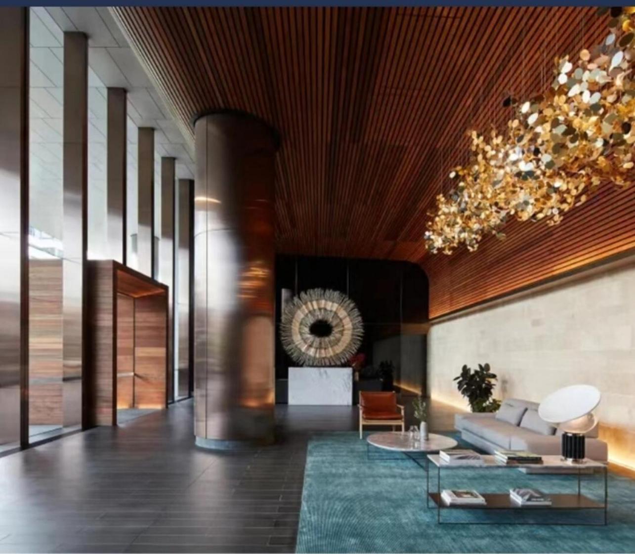 Absolute luxury 1BR Apt MQ PoolGym