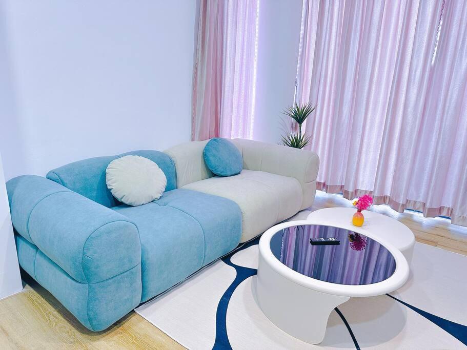 Hanns modern paradise