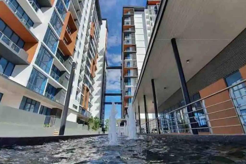 Hanns modern paradise