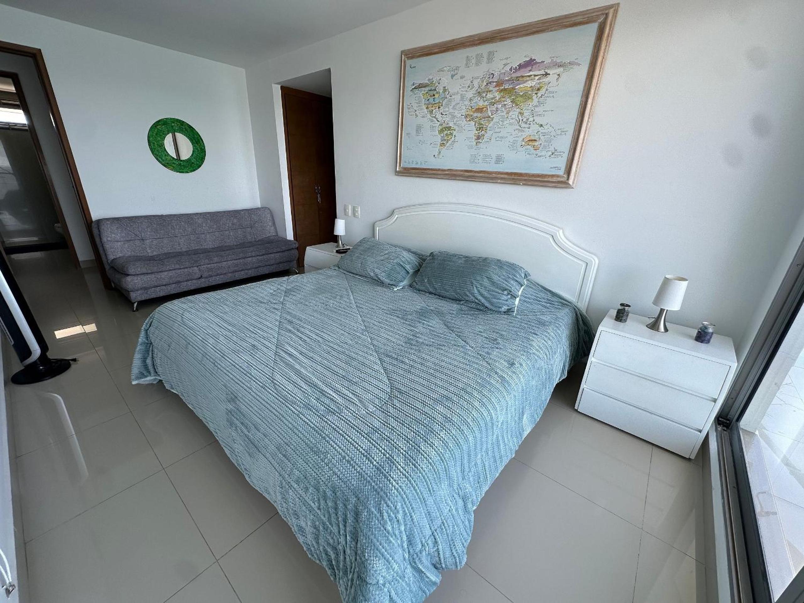 Amplios Aptos de Lujo Frente a la Playa a 5 Minutos del Centro y del Aeropuerto, en Edificio con Piscina, Jacuzzi, Sauna, Gimnasio, Turco y Seguridad las 2