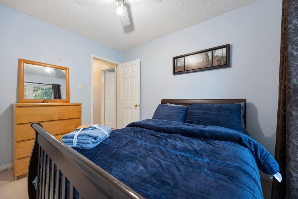 Cheerful Home, 4 Beds, Free Parking