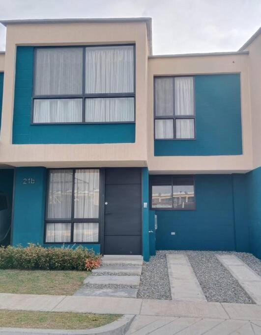 Estrena casa familiar y de descanso