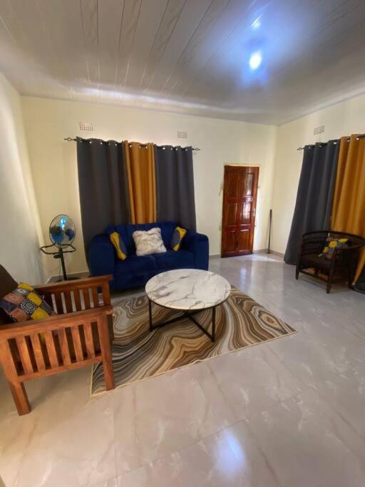 Natulu Apartment Livingstone