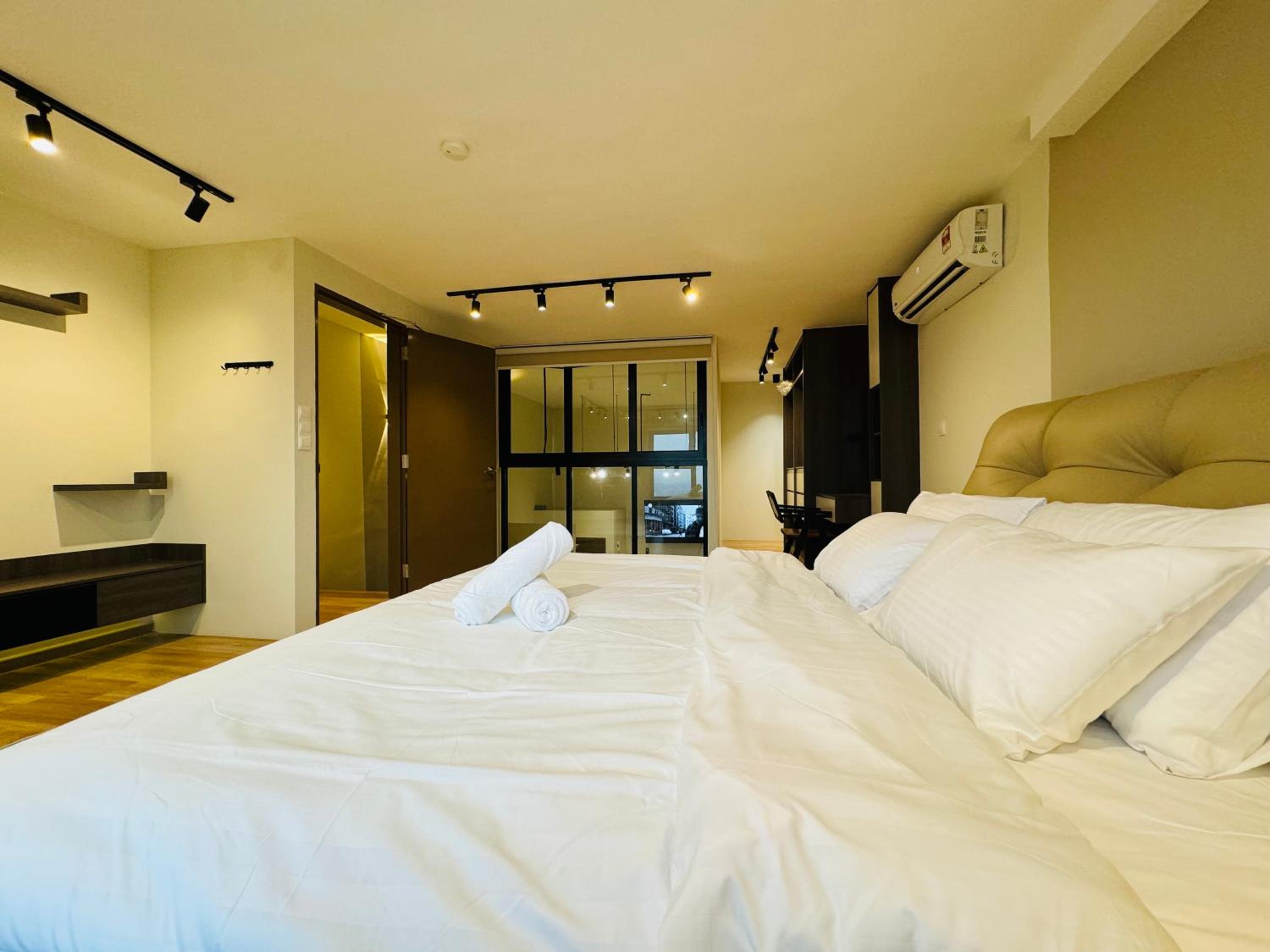 Arte Cheras Duplex by DeUrban