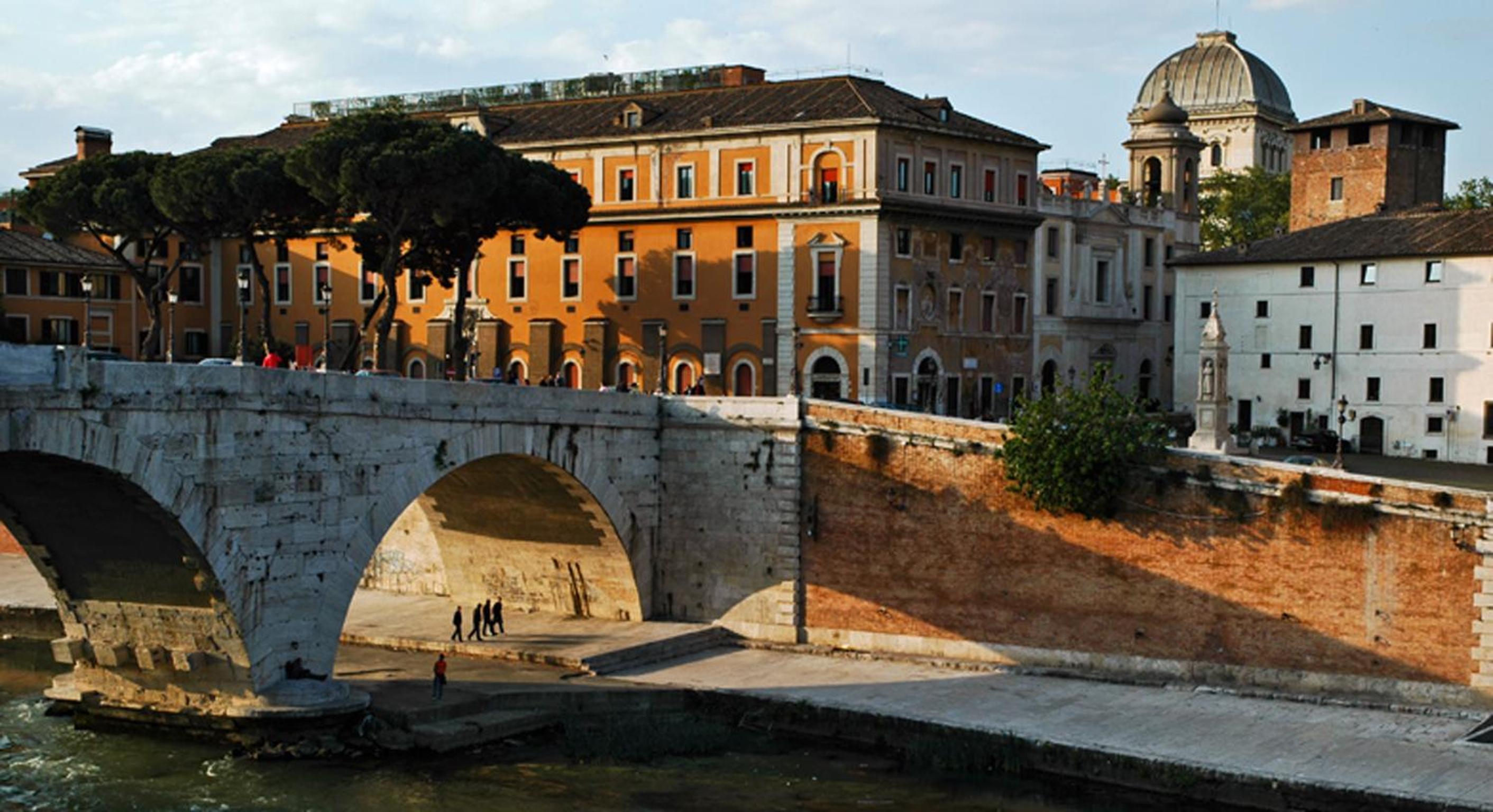 Over The Tiber Loft