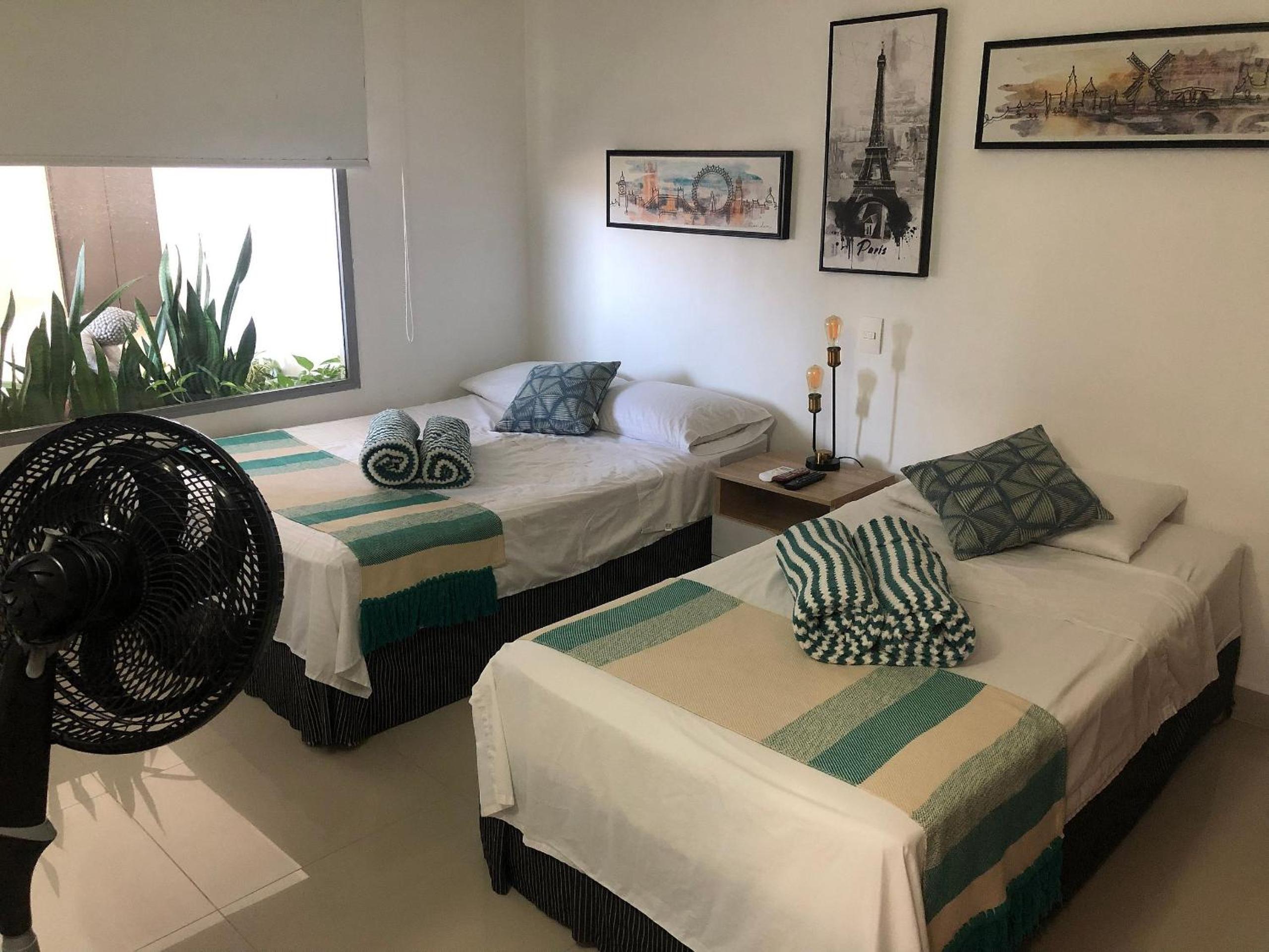 Amplios Aptos de Lujo Frente a la Playa a 5 Minutos del Centro y del Aeropuerto, en Edificio con Piscina, Jacuzzi, Sauna, Gimnasio, Turco y Seguridad las 2