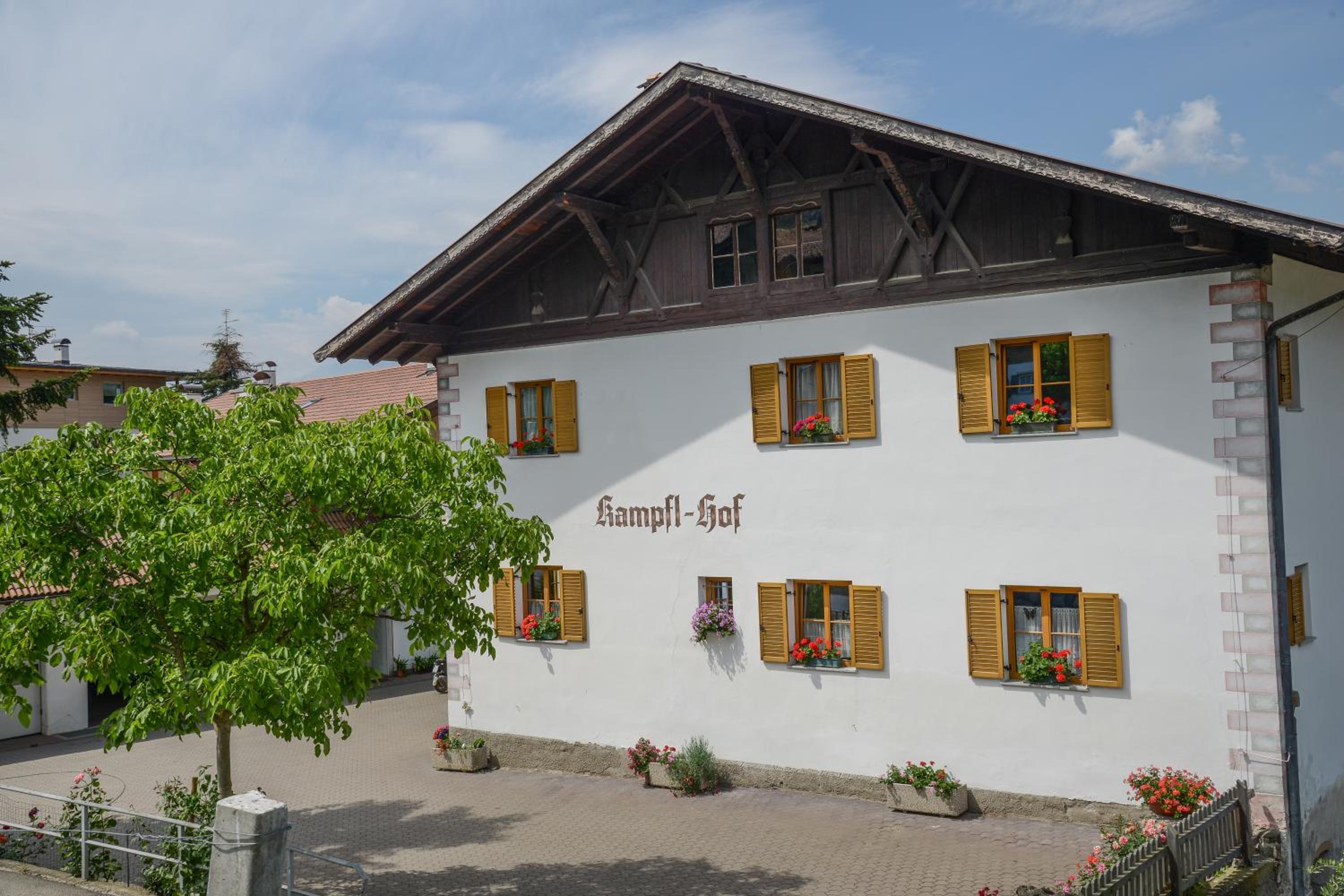 Kampflhof Apartments